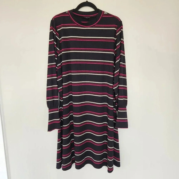 LANE BRYANT NWT Striped Mock Neck Ribbed Long Sleeve Dress Plus Size 26/28 - Picture 2 of 8